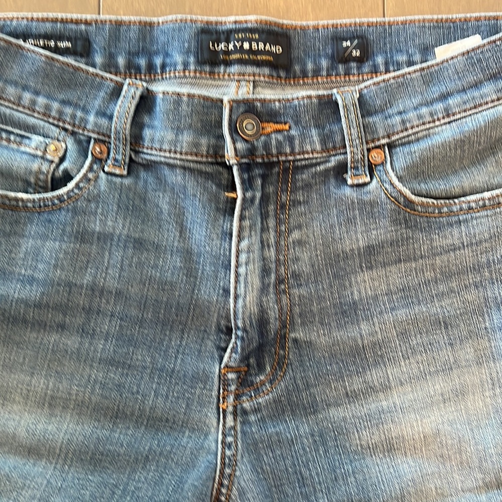 Men’s Lucky Brand jeans